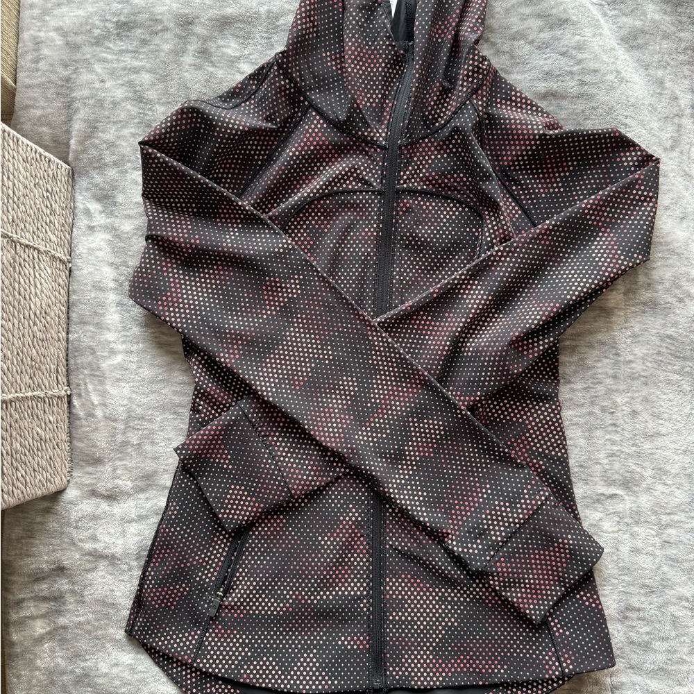 Lululemon Mist Over Windbreaker Reflective 
SeaWheeze
Sz 6